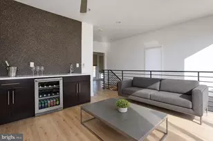 301 Brown St, Philadelphia, PA 19123 - Photo 17