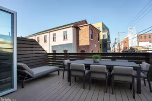 301 Brown St, Philadelphia, PA 19123 - Photo 3