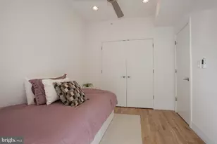 301 Brown St, Philadelphia, PA 19123 - Photo 15