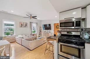 211 Christian St, Philadelphia, PA 19147 - Photo 11