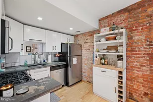 211 Christian St, Philadelphia, PA 19147 - Photo 9