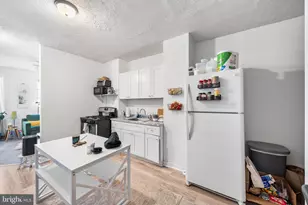 1010 Winton St, Philadelphia, PA 19148 - Photo 9