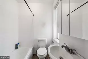 1010 Winton St, Philadelphia, PA 19148 - Photo 17
