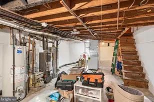 1010 Winton St, Philadelphia, PA 19148 - Photo 27