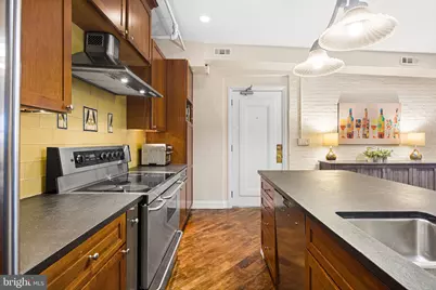 313 N 3rd Street #5B, Philadelphia, PA 19106 - Photo 5