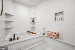 265 S 22nd St, Philadelphia, PA 19103 - Photo 5
