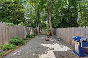 6649 Crowson St, Philadelphia, PA 19119 - Photo 5