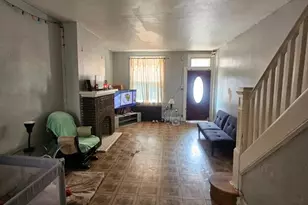 5326 Hedge St, Philadelphia, PA 19124 - Photo 3