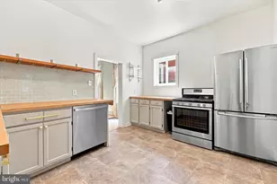 571 Martin St, Philadelphia, PA 19128 - Photo 13