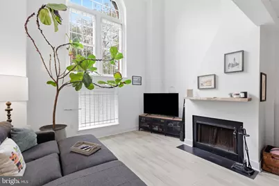 870 N 28th Street #103, Philadelphia, PA 19130 - Photo 11