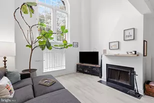 870 N 28th St, Philadelphia, PA 19130 - Photo 11