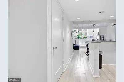 870 N 28th Street #103, Philadelphia, PA 19130 - Photo 3