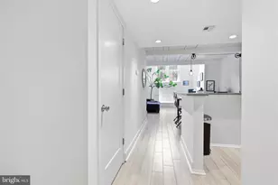 870 N 28th St, Philadelphia, PA 19130 - Photo 3