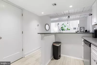 870 N 28th Street #103, Philadelphia, PA 19130 - Photo 7