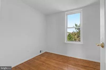 915 N 6th Street, Philadelphia, PA 19123 - Photo 17