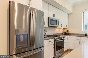 3112 Pierview Ln, Philadelphia, PA 19125 - Photo 11