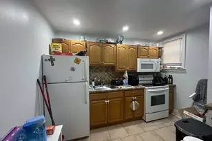 6250 Erdrick St, Philadelphia, PA 19135 - Photo 3