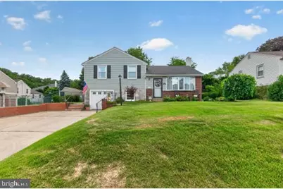 3801 Chalfont Drive, Philadelphia, PA 19154 - Photo 3