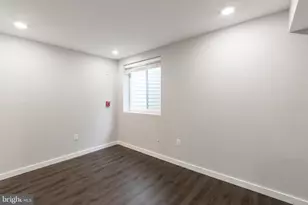 751 N 20th St, Philadelphia, PA 19130 - Photo 17