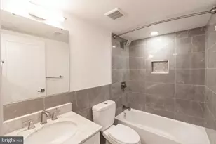 751 N 20th St, Philadelphia, PA 19130 - Photo 11