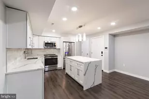 751 N 20th St, Philadelphia, PA 19130 - Photo 7