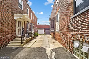 550 E Washington Ln, Philadelphia, PA 19144 - Photo 5