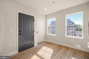 2701 Priya Ln, Philadelphia, PA 19131 - Photo 9