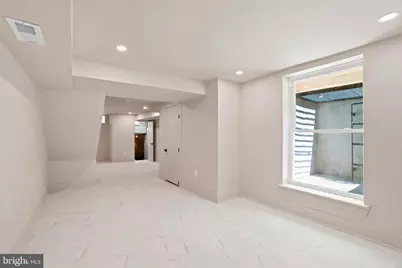 1416 E Susquehanna Avenue, Philadelphia, PA 19125 - Photo 31