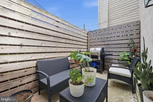 2208 Taggert St, Philadelphia, PA 19125 - Photo 11