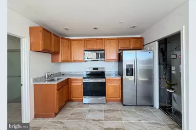 700 W Girard Avenue, Philadelphia, PA 19123 - Photo 3