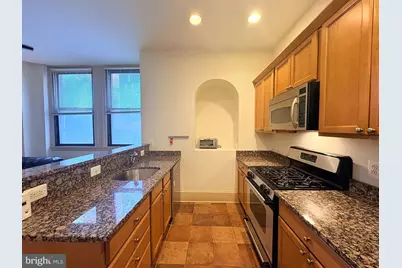 250 S 13th Street #1B, Philadelphia, PA 19107 - Photo 5