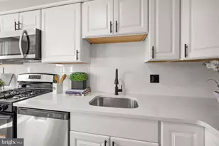 1350 Kimberly Dr, Philadelphia, PA 19151 - Photo 9