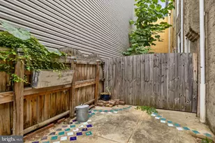 451 Belgrade St, Philadelphia, PA 19125 - Photo 17