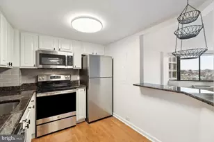 2001 Hamilton St, Philadelphia, PA 19130 - Photo 9