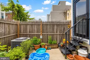 1932 E Oakdale St, Philadelphia, PA 19125 - Photo 13