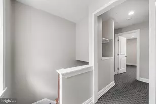 619 S 42nd St, Philadelphia, PA 19104 - Photo 19