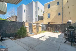 305 N 41st St, Philadelphia, PA 19104 - Photo 11
