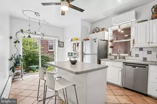 4646 Hazel Ave, Philadelphia, PA 19143 - Photo 17