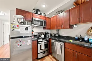 761 S 5th St, Philadelphia, PA 19147 - Photo 9