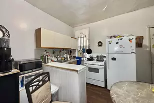 638 W Mayfield St, Philadelphia, PA 19133 - Photo 17