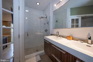 715 Shirley St, Philadelphia, PA 19130 - Photo 21