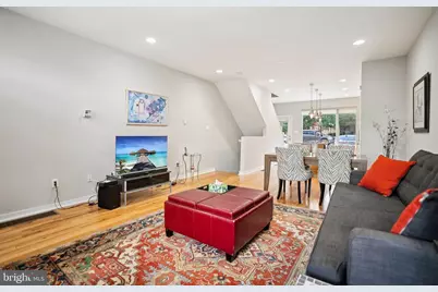 714 N 7th Street, Philadelphia, PA 19123 - Photo 3