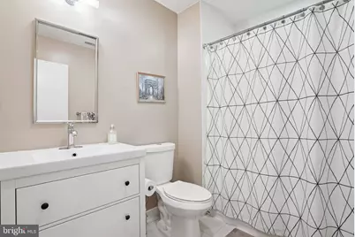 714 N 7th Street, Philadelphia, PA 19123 - Photo 9