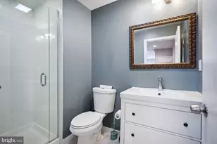 714 N 7th St, Philadelphia, PA 19123 - Photo 17