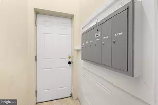 619 S 16th St, Philadelphia, PA 19146 - Photo 19
