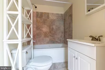 619 S 16th Street #3R, Philadelphia, PA 19146 - Photo 7