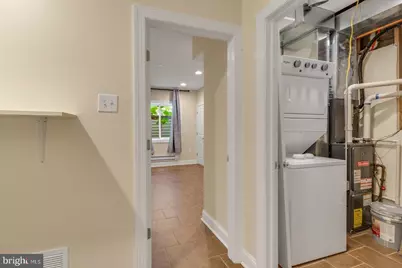 725 N 20th Street #B, Philadelphia, PA 19130 - Photo 25
