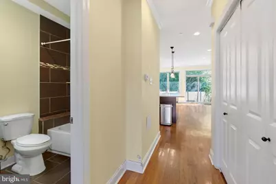 725 N 20th Street #B, Philadelphia, PA 19130 - Photo 17