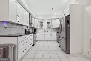 1323 S 17th St, Philadelphia, PA 19146 - Photo 9