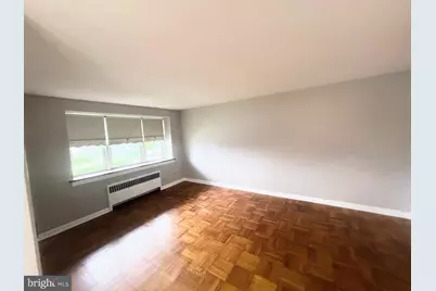 943 E Gorgas Ln E, Philadelphia, PA 19150 - Photo 5